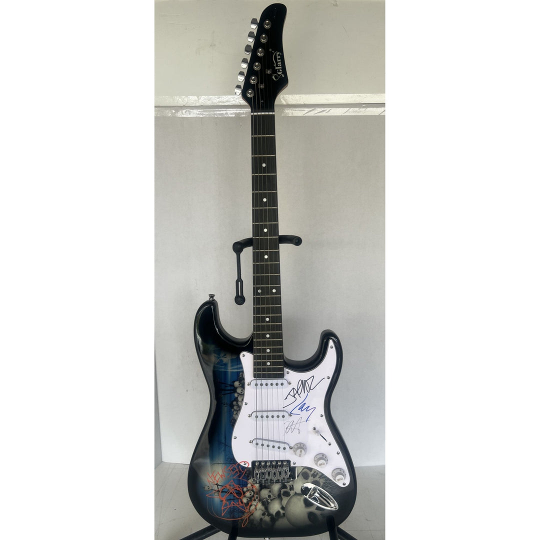 Metallica James Hetfield Kirk Hammett Jason Newsted Lars Ulrich Heavy Metal skull guitar signed with proof