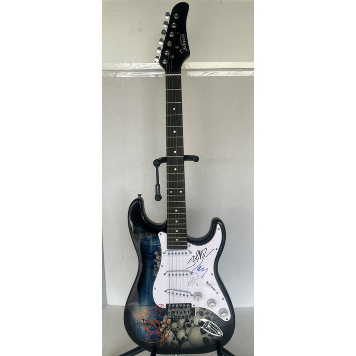 Metallica James Hetfield Kirk Hammett Jason Newsted Lars Ulrich Heavy Metal skull guitar signed with proof