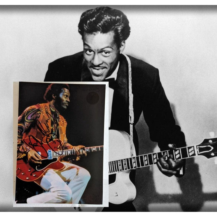 Chuck Berry 5x7 photo signed with proof