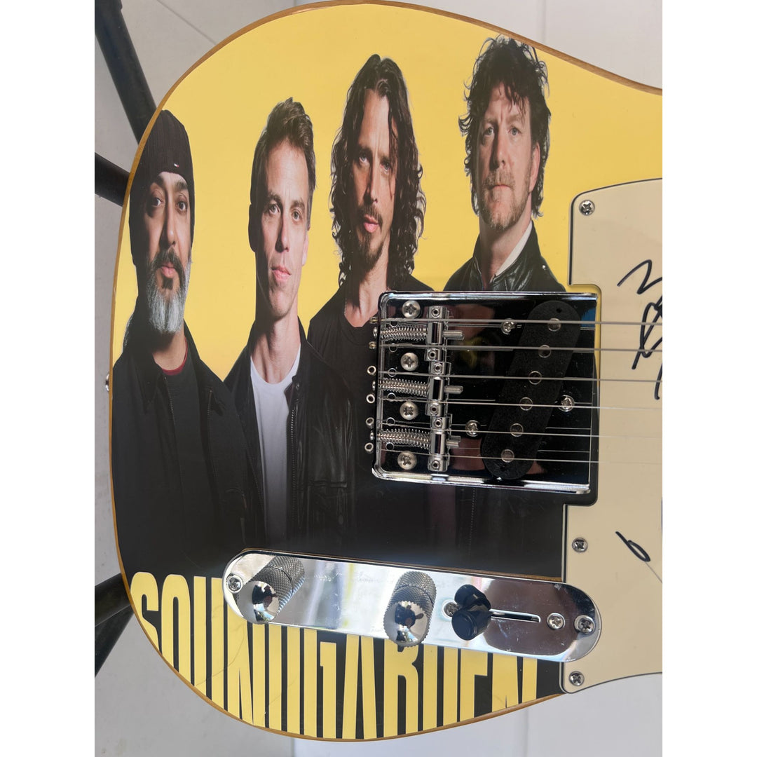 Soundgarden Chris Cornell, Ben Shepherd, Matt Cameron, Kim Thayil electric guitar signed with proof.