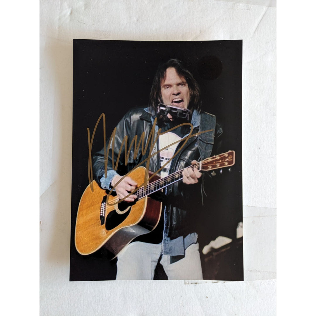 Neil Young  5x7 photo signed with proof
