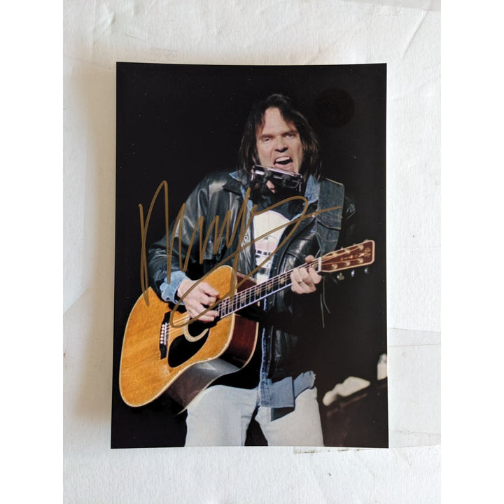 Neil Young  5x7 photo signed with proof