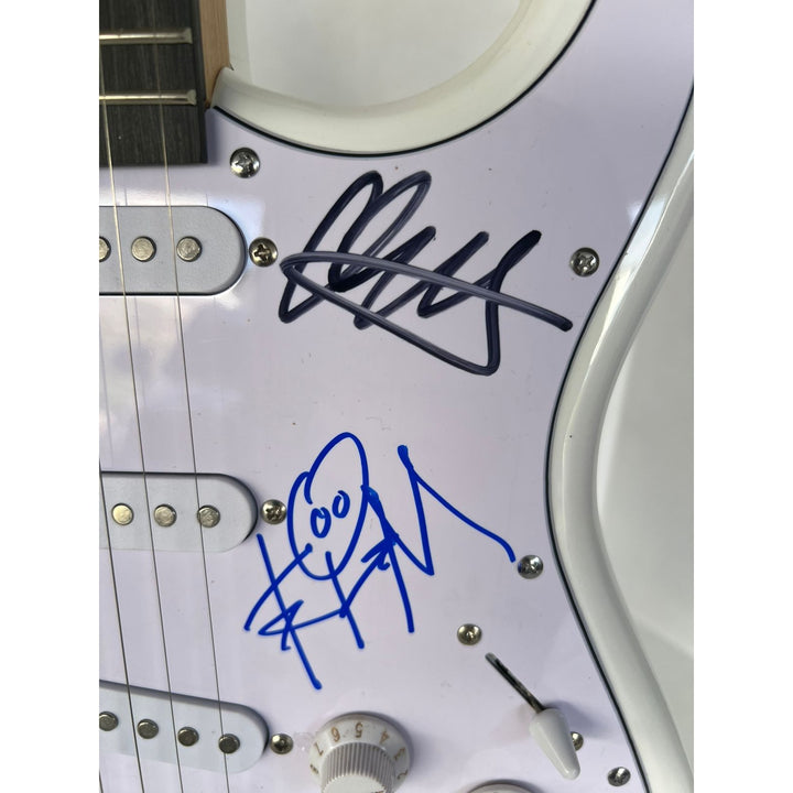 Blink 182 Travis Barker signed with inscription,  Mark Hoppus, Tom DeLonge , Matt Skiba signed with proof