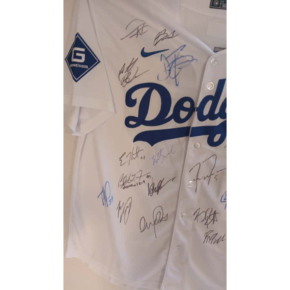 Los Angeles Dodgers Shohei Ohtani Freddie Freeman Mookie Betts 2025 team signed jersey with proof.