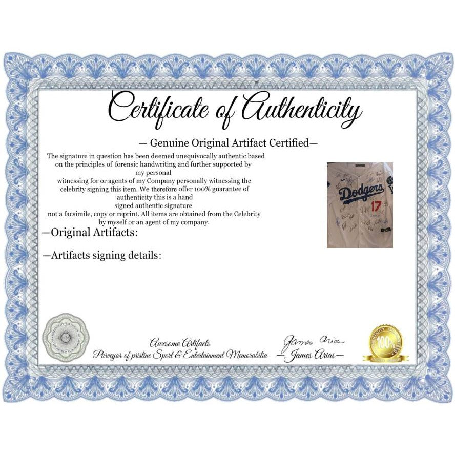 Los Angeles Dodgers Shohei Ohtani Freddie Freeman Mookie Betts 2025 team signed jersey with proof.