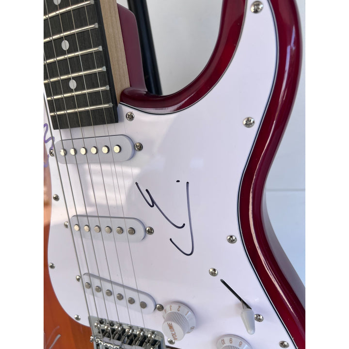 Thom Yorke Radiohead electric guitar signed with proof.