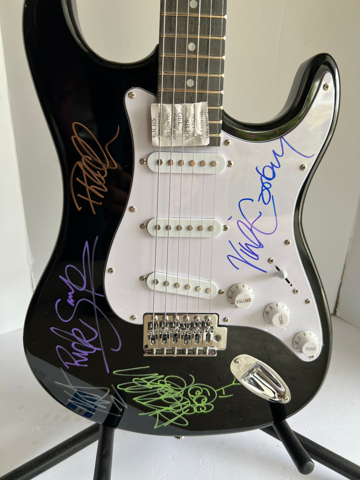 Phil Collen, Vivian Campbell, Joe Elliott, Rick Savage, Rick Allen Def Leppard electric guitar signed with proof