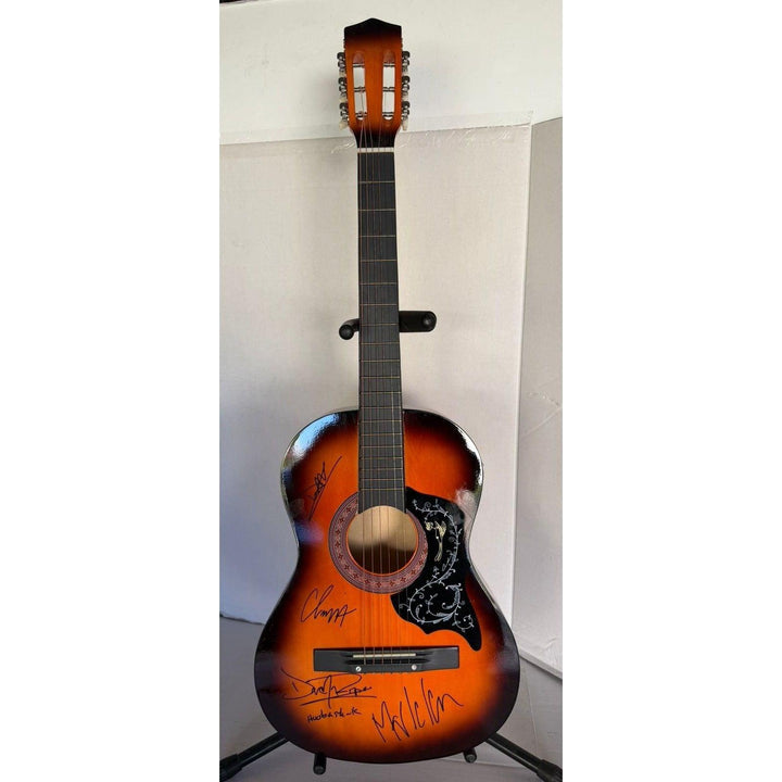 Hoobastank  Doug Robb, Dan Estrin,Chris Hesse, Markku Lappalainen vintage acoustic guitar signed with proof
