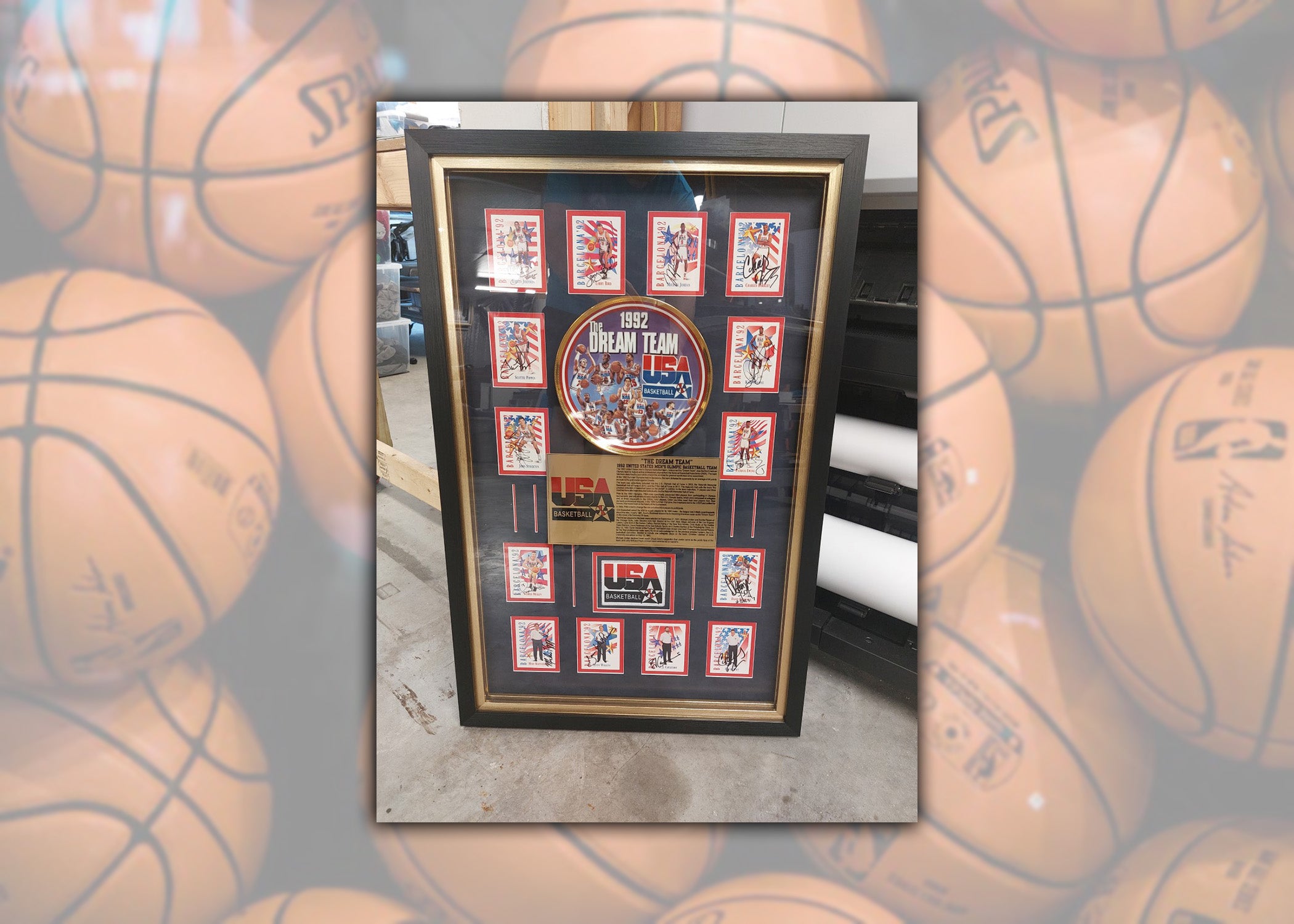 Michael Jordan, Larry Bird, Chuck Daly 1992 Dream Team MASTER SET DREAM TEAM 1991 SKYBOX USA basketball cards signed and framed 24x36 with proof
