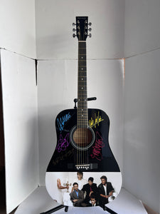 Duran Duran Simon Le Bon, John Taylor, Nick Rhodes Roger Taylor and Andy Taylor one-of-a-kind full size acoustic guitar signed with proof