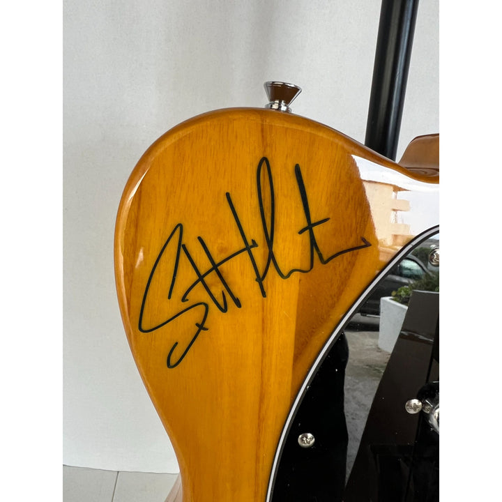 Tom Petty Mike Campbell Bentmont Trech and The Heartbreakers stratocaster electric guitar signed with proof