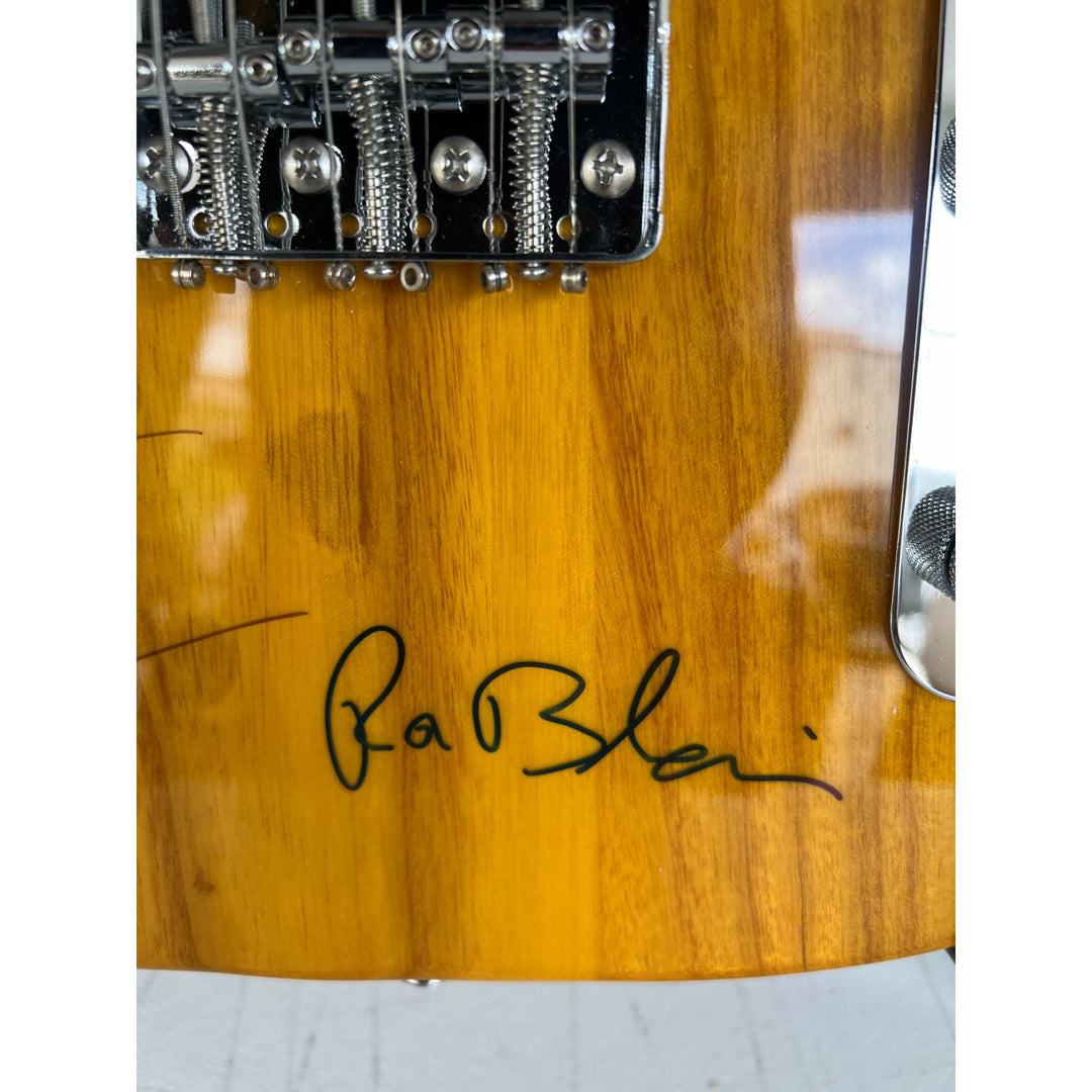 Tom Petty Mike Campbell Bentmont Trech and The Heartbreakers stratocaster electric guitar signed with proof