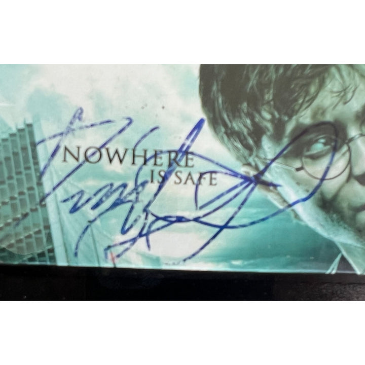 Harry Potter Daniel Radcliffe 9actual wood wand) and "Lord Voldemort", Tom Marvolo Riddle 'Dark Lord" Ralph Fiennes signed with proof