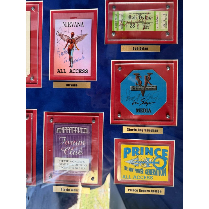 American music icons Buddy Holly, Frank Sinatra, Elvis Presley, Johnny Cash, Stevie Ray Vaughan 68 signed in all with full certification, photo proof &amp; CHAT GPT Analysis/ verification.