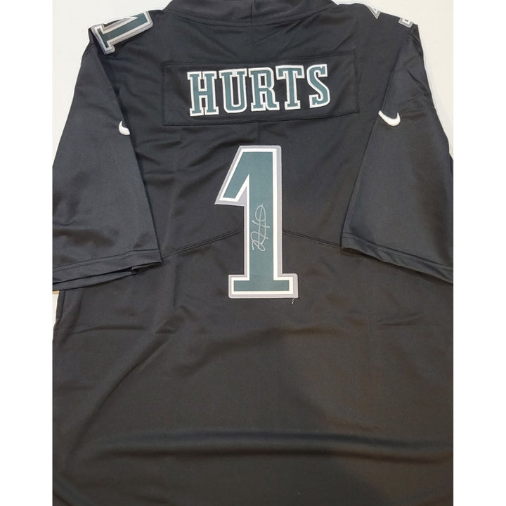Jalen Hurts Philadelphia Eagles jersey game model size xl signed with proof.