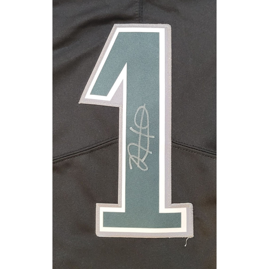 Jalen Hurts Philadelphia Eagles jersey game model size xl signed with proof.