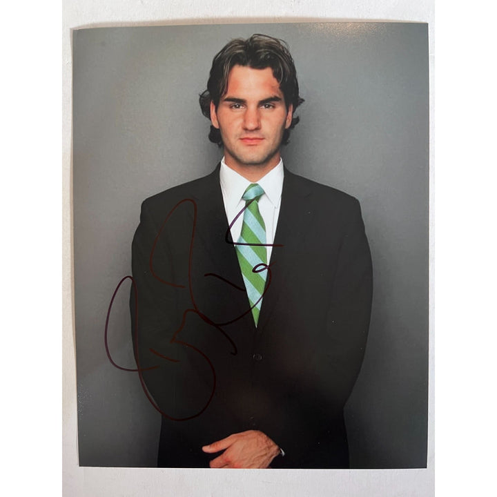 Roger Federer tennis Legend 8x10 photo signed with proof Awesome Artifacts