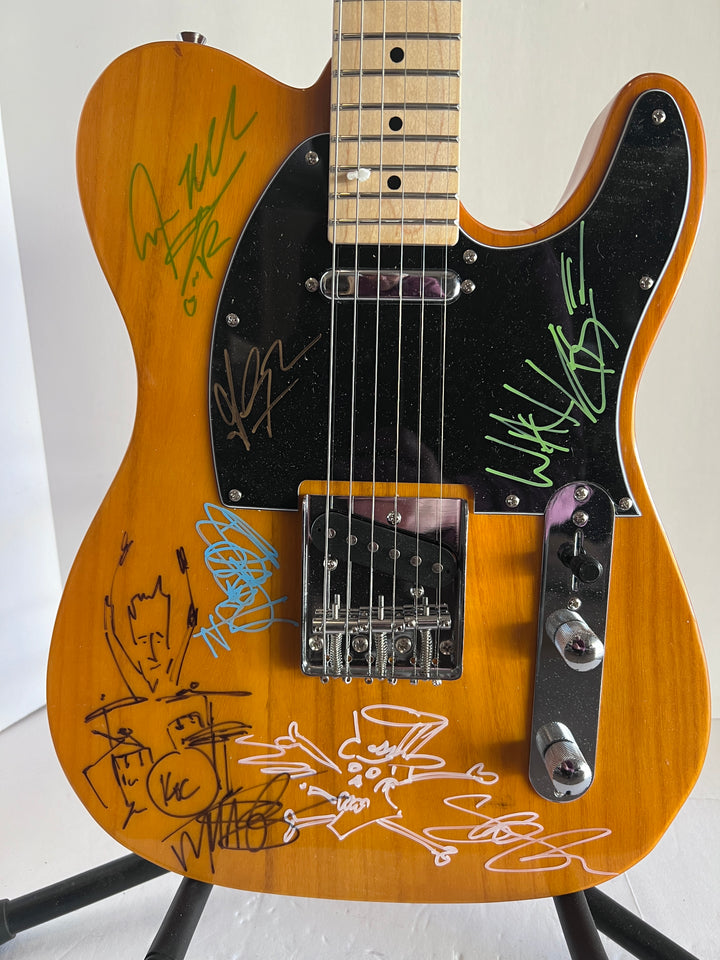 Guns N' Roses Axl Rose, Slash, Matt Sorum, Gilby Clarke Izzy Stradlin Steven Adler telecaster electric guitar signed with proof