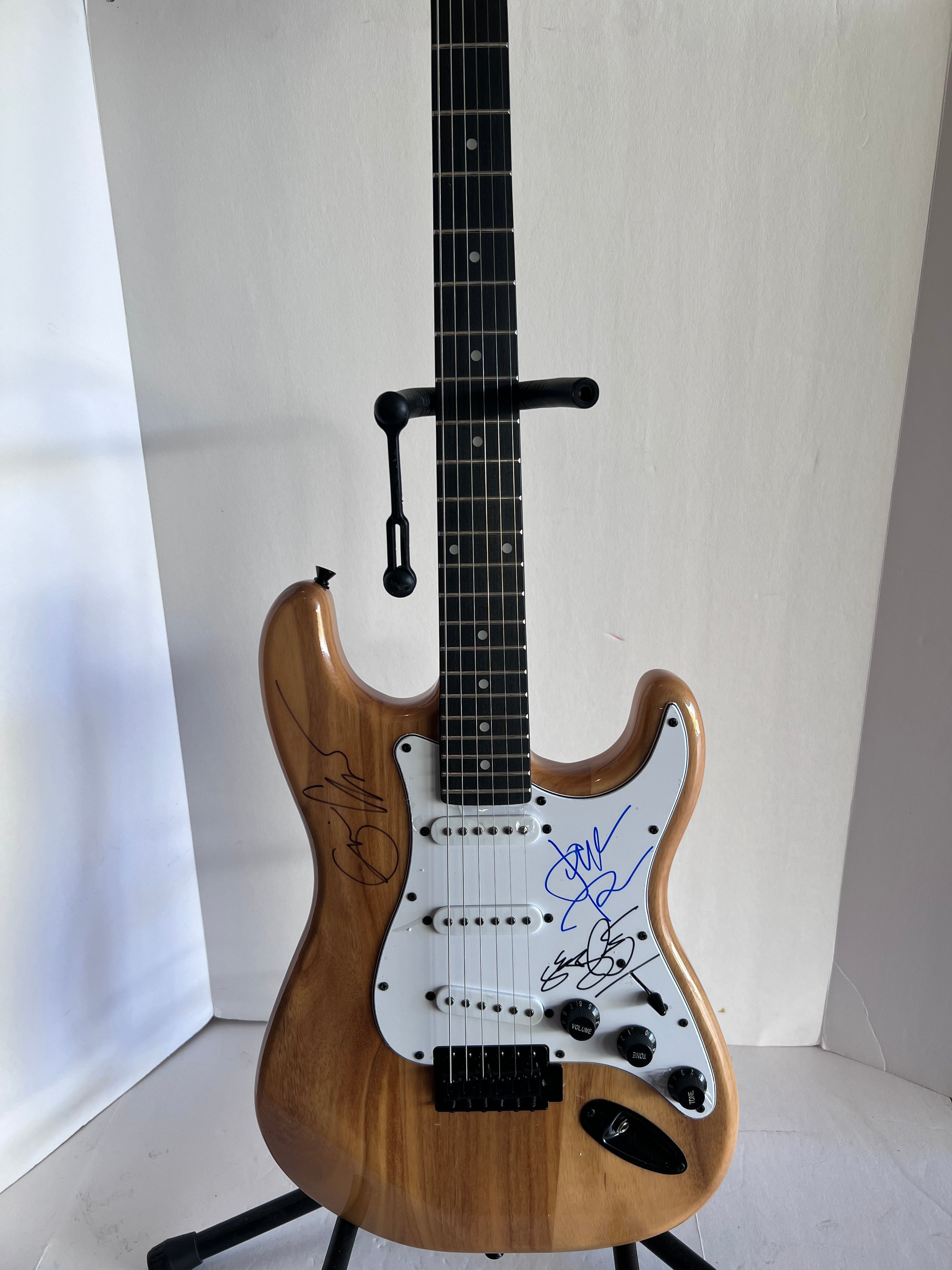 Cream supergroup Eric Clapton Ginger Baker Jack Bruce full size Stratocaster electric guitar signed with proof