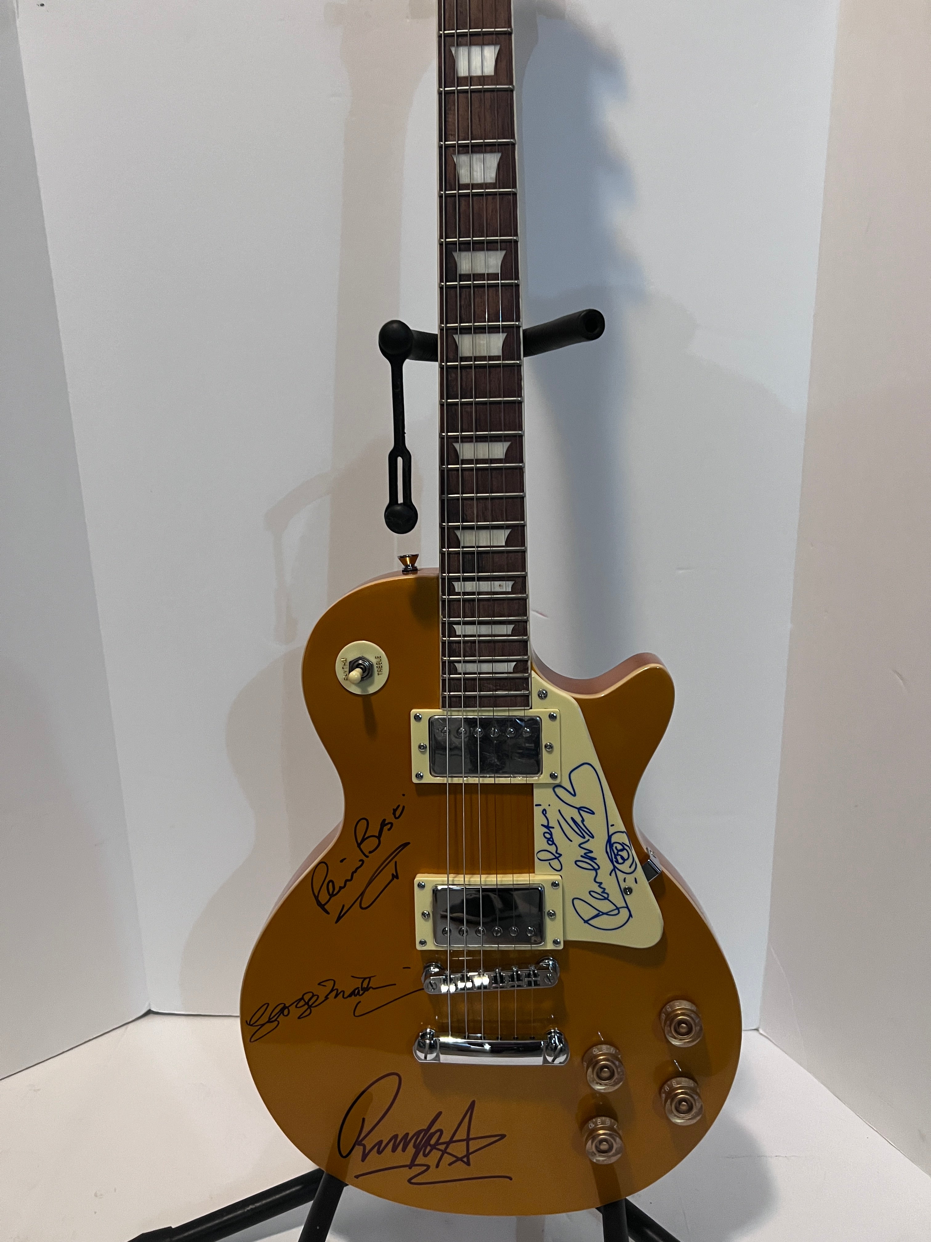 Paul McCartney, Ringo Starr, Pete Best, George Martin incredible Beatles Les Paul style guitar signed with proof