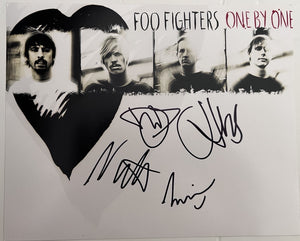 Dave Grohl Taylor Hawkins Chris Shiflett Nate Mendel Foo Fighters 8 x 10 photo signed