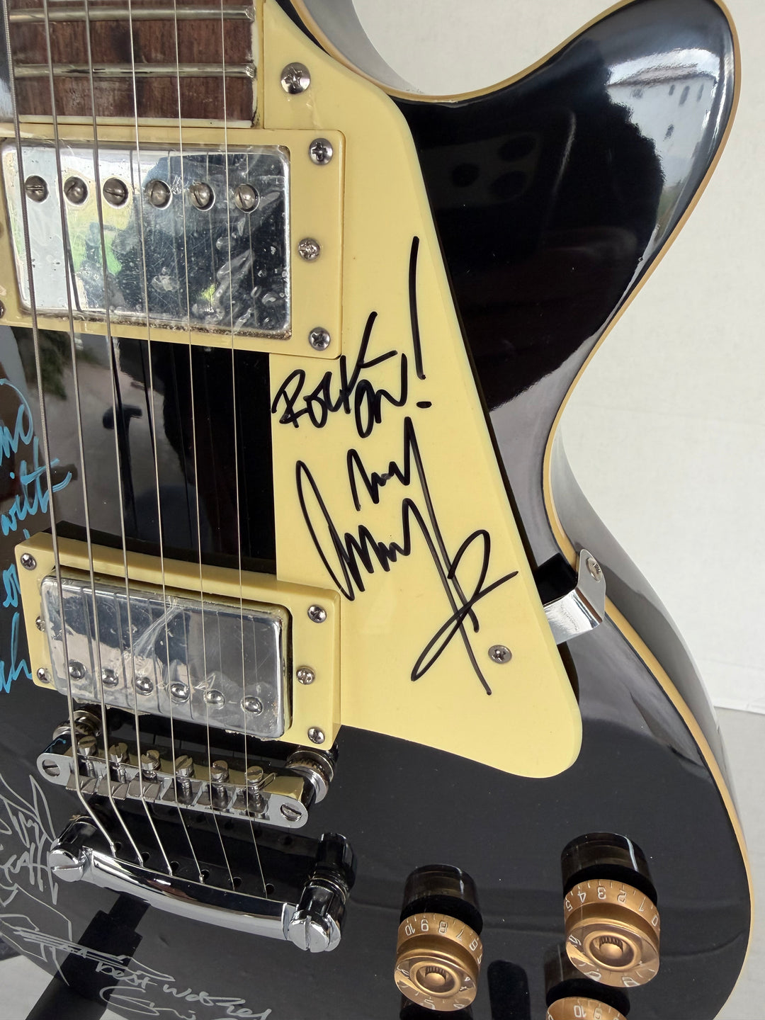 The  Yardbirds Jimmy Page Eric Clapton & Jeff Beck vintage black Les Paul Electric Guitar signed with proof.