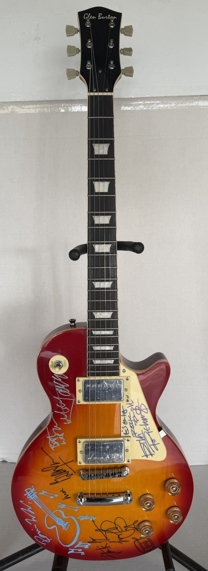 Bill Wyman, Keith Richards, Mick Jagger, Charlie Watts, Ronnie Wood Rolling Stones vintage cherry les paul full size electric guitar