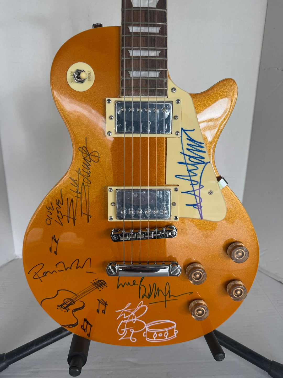 Rolling Stones Mick Jagger Ronnie Woods Charlie Watts Keith Richards Gold Les Paul  Electric full size quitar signed whit proff