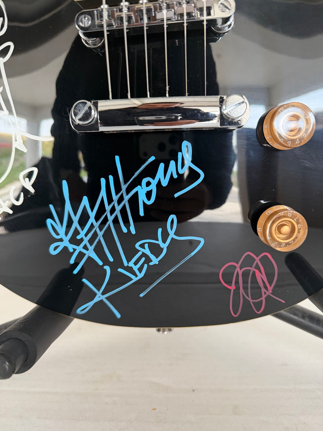 "RHCP" vintage les paul electric guitar Anthony Kiedis, "flea", John Frusciante, Chad Smith with sketch, Dave Navarro,  signed with proof
