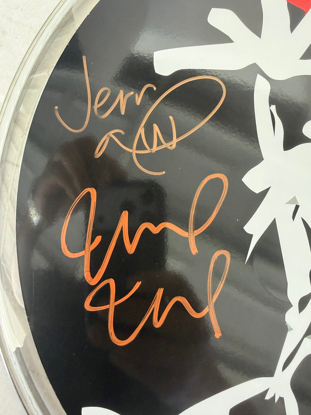 Pearl Jam Eddie Vedder, Mike McCready, Stone Gossard, Jeff Ament one-of-a-kind drumhead signed with proof