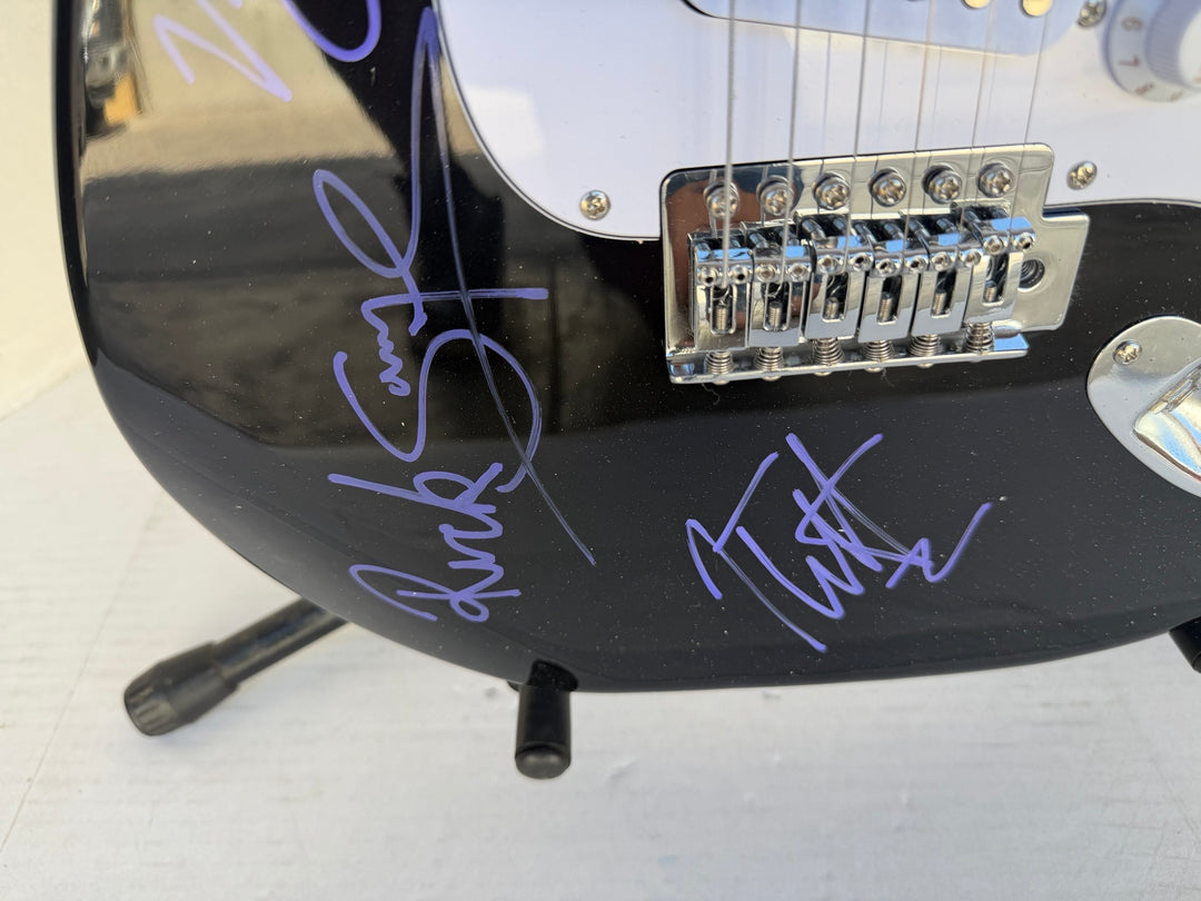 Phil Collen, Vivian Campbell, Joe Elliott, Rick Savage, Rick Allen, Def Leppard Fender Stratocaster electric guitar signed with proof