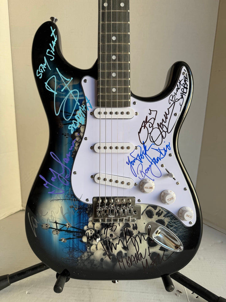 Ronnie James Dio Ozzy Osbourne Tony Iommi Bill Ward Geezer Butler Black Sabbath electric guitar signed with proof