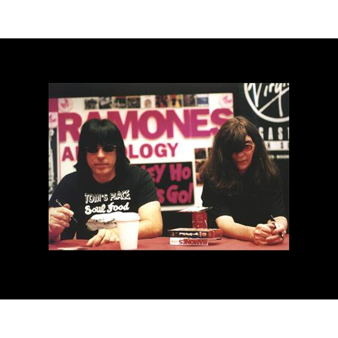 The Ramones Johnny, Dee Dee, Marky, & Joey Ramone full size Stratocaster electric guitar signed with proof