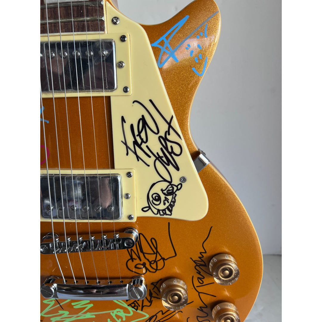 Deftones, Korn, Tool. Limp Bizkit & System of the Down Gold Les Paul electric guitar signed with proof