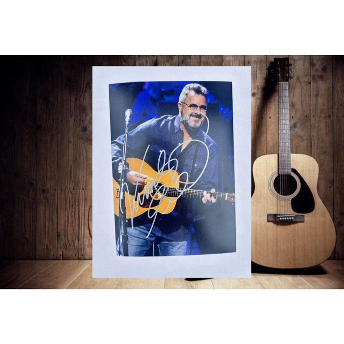 Vince Gill Country Music Legend 5x7 Photo signed with proof