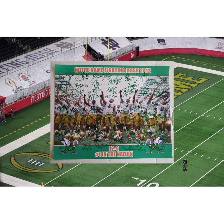 Notre Dame Fighting Irish 2012 team signed photo Awesome Artifacts