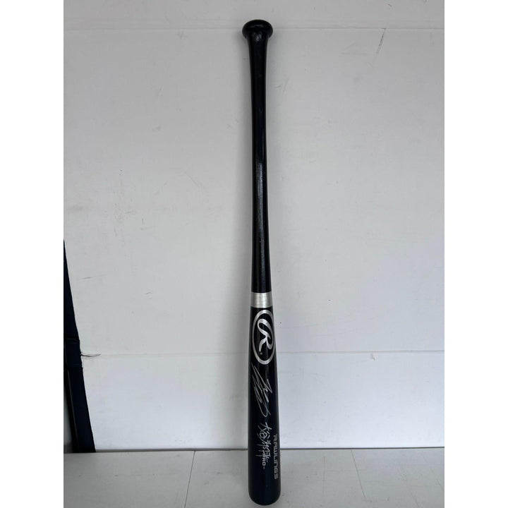 Shohei Ohtani Los Angeles Dodgers Rawlings MLB game model bat extremely rare signed in English and Japanese with proof