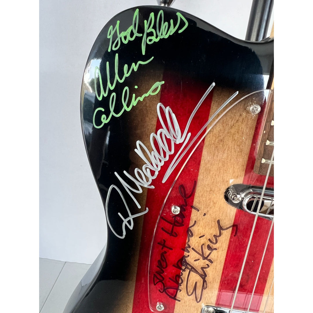 Lynyrd Skynyrd  Jonnie Van Zant, Gary Rossington,  Bob Burns  Leon Wilkeson, Billy Powell, Ed King American Flag electric guitar signed
