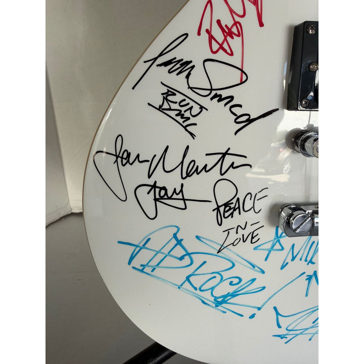 Beastie Boys, Run DMC, RATM, Public Enemy  white kes paul electric guitar signed with proof.
