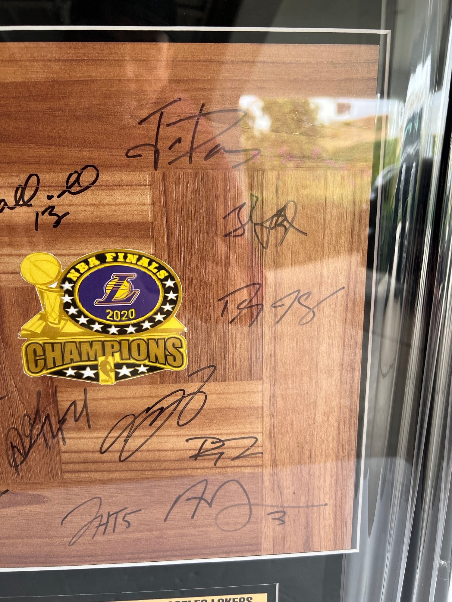 Los Angeles Lakers LeBron James, Anthony Davis NBA champions 2019-20 team parquet floorboard signed & framed 32x18 with proof