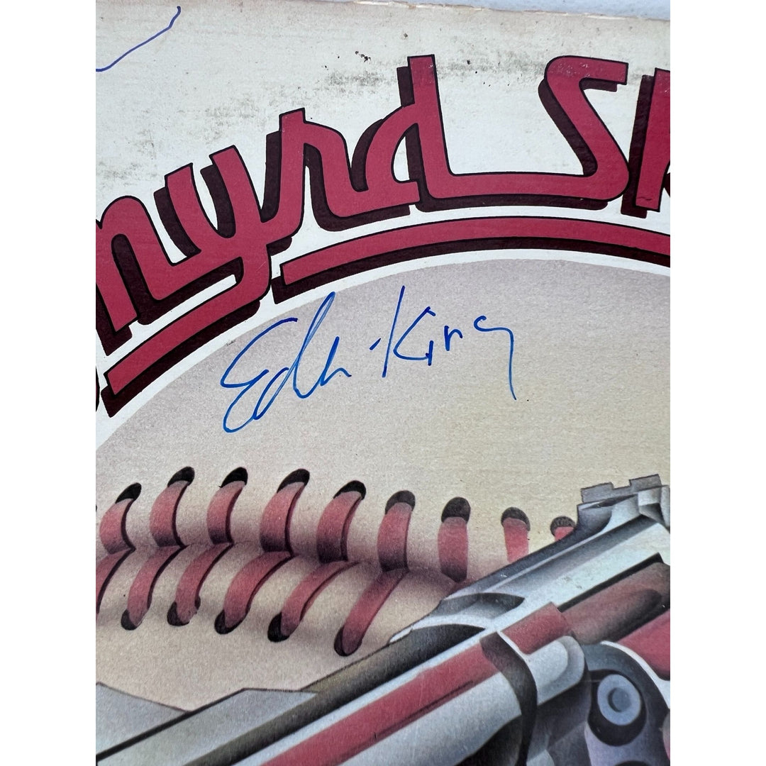 Lynyrd Skynyrd 1982 original lp " Best of the rest" signed Artimus Pyle, Ed King, Billy Powell, Leon Wilkenson, Garry Rossington, Allen Coll.