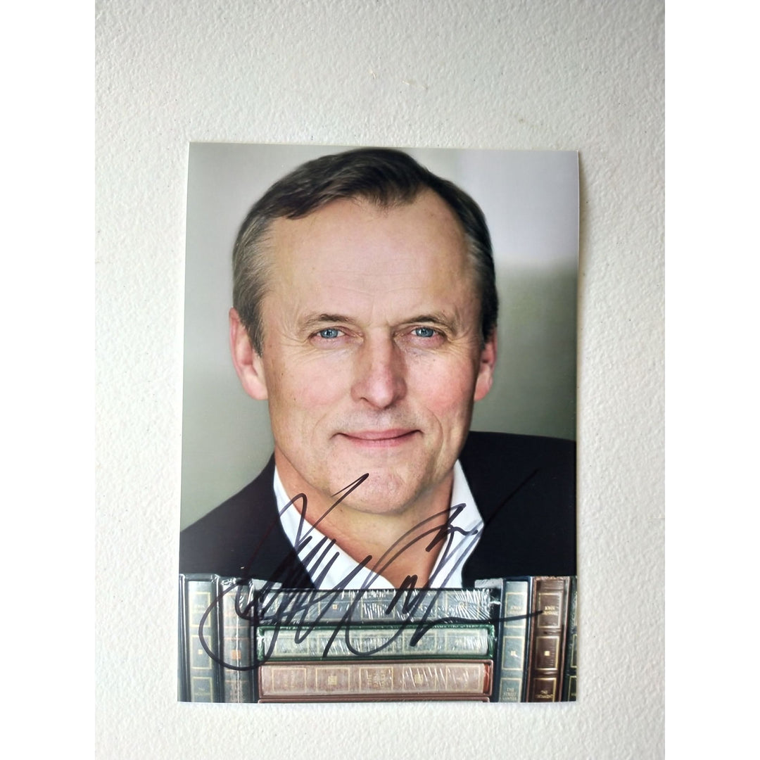 John Grisham one the World's most commercially successful authors  signed 5x7 photograph with proof.