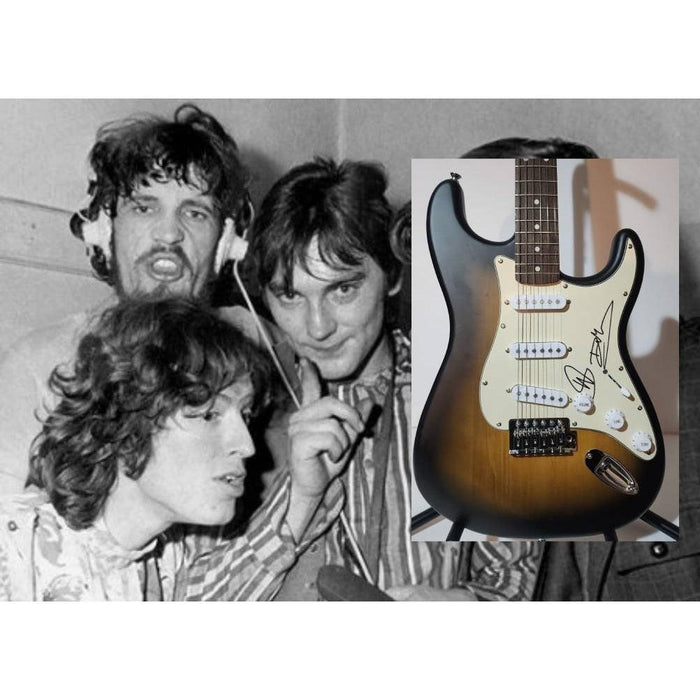 Traffic Dave Mason & Steve Winwood Fender Stratocaster electric guitar signed with proof