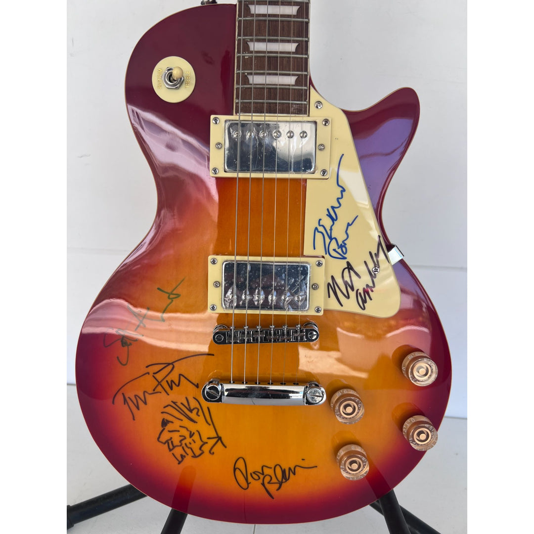 Tom Petty signed with sketch  and the Heartbreakers  vintage les paul full size electric guitar signed with proof.