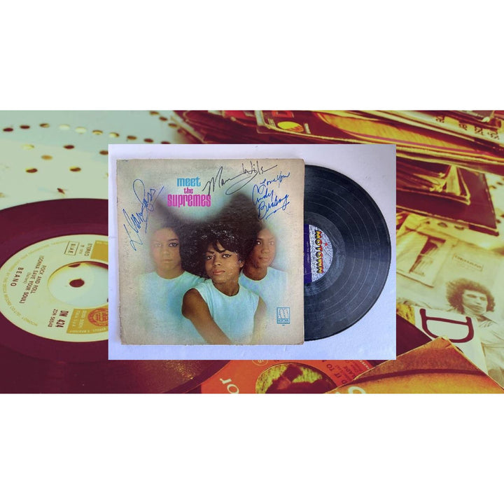 Diana Ross Mary Wilson Cindy Birdsong  Meet The Supremes original Motown LP signed with proof..