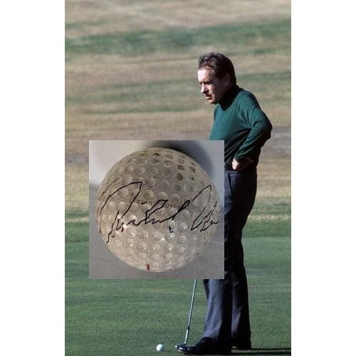 Richard Milhous Nixon (38) vintage golf ball signed with proof and free display case