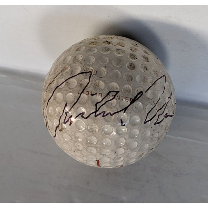 Richard Milhous Nixon (38) vintage golf ball signed with proof and free display case