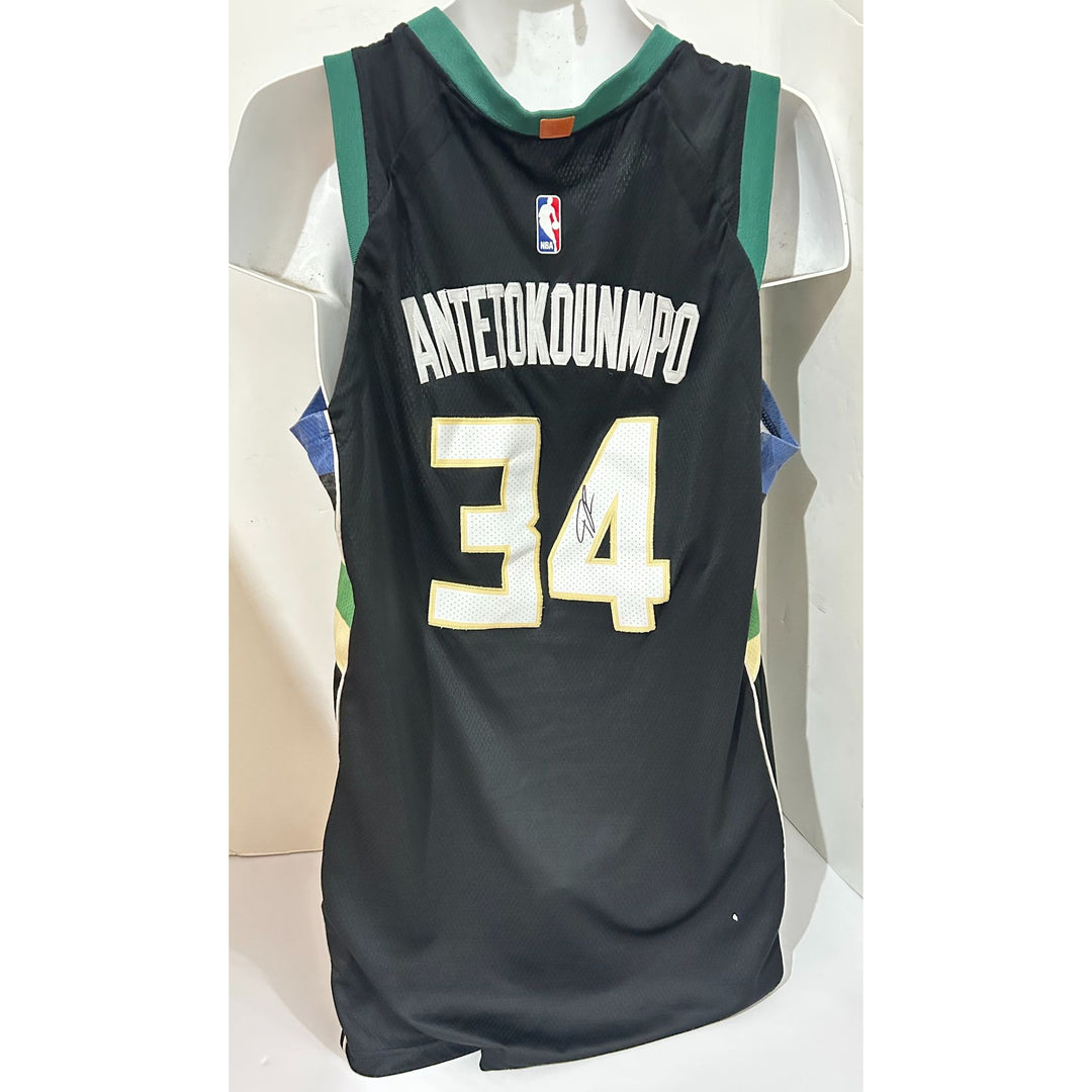 Gianis Antetokounmpo Milwaukee Bucks Nike size 52 game model jersey signed with proof