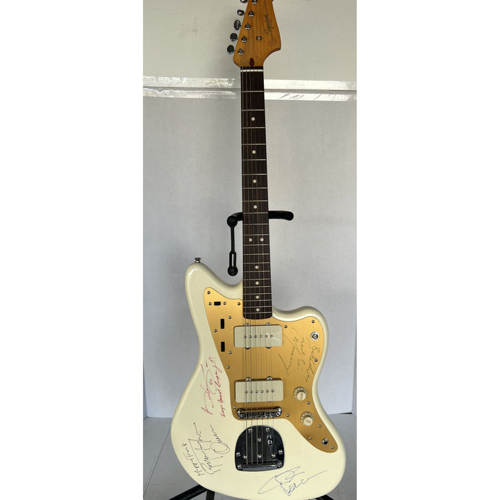 Freddie Mercury Roger Taylor Brian May John Deacon Fender Queen Melody Maker electric guitar signed with proof