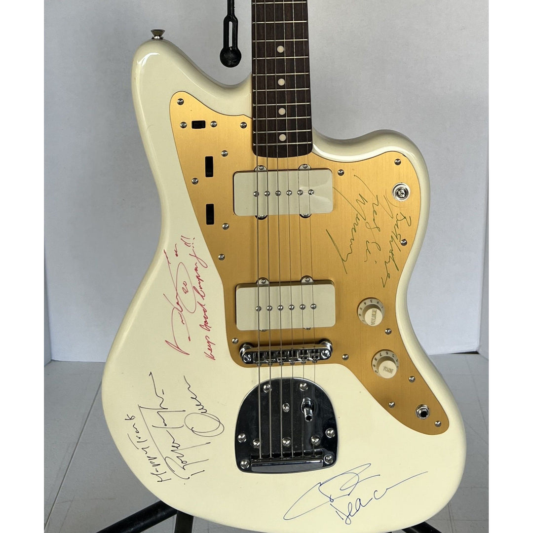 Freddie Mercury Roger Taylor Brian May John Deacon Fender Queen Melody Maker electric guitar signed with proof